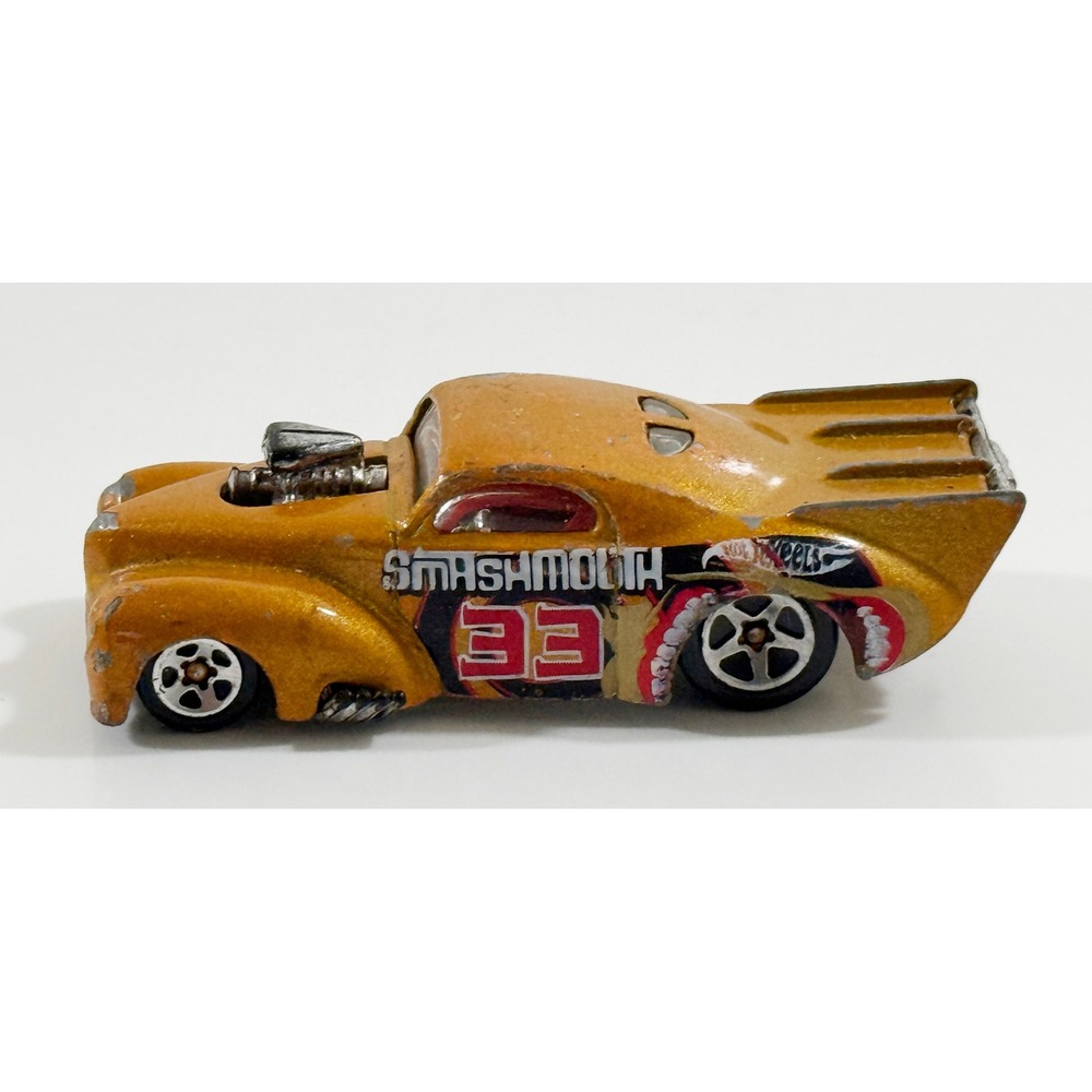 Hot Wheels 41 Willys‎ Kids 1:64 Gold Smash Mouth Series Diecast Car